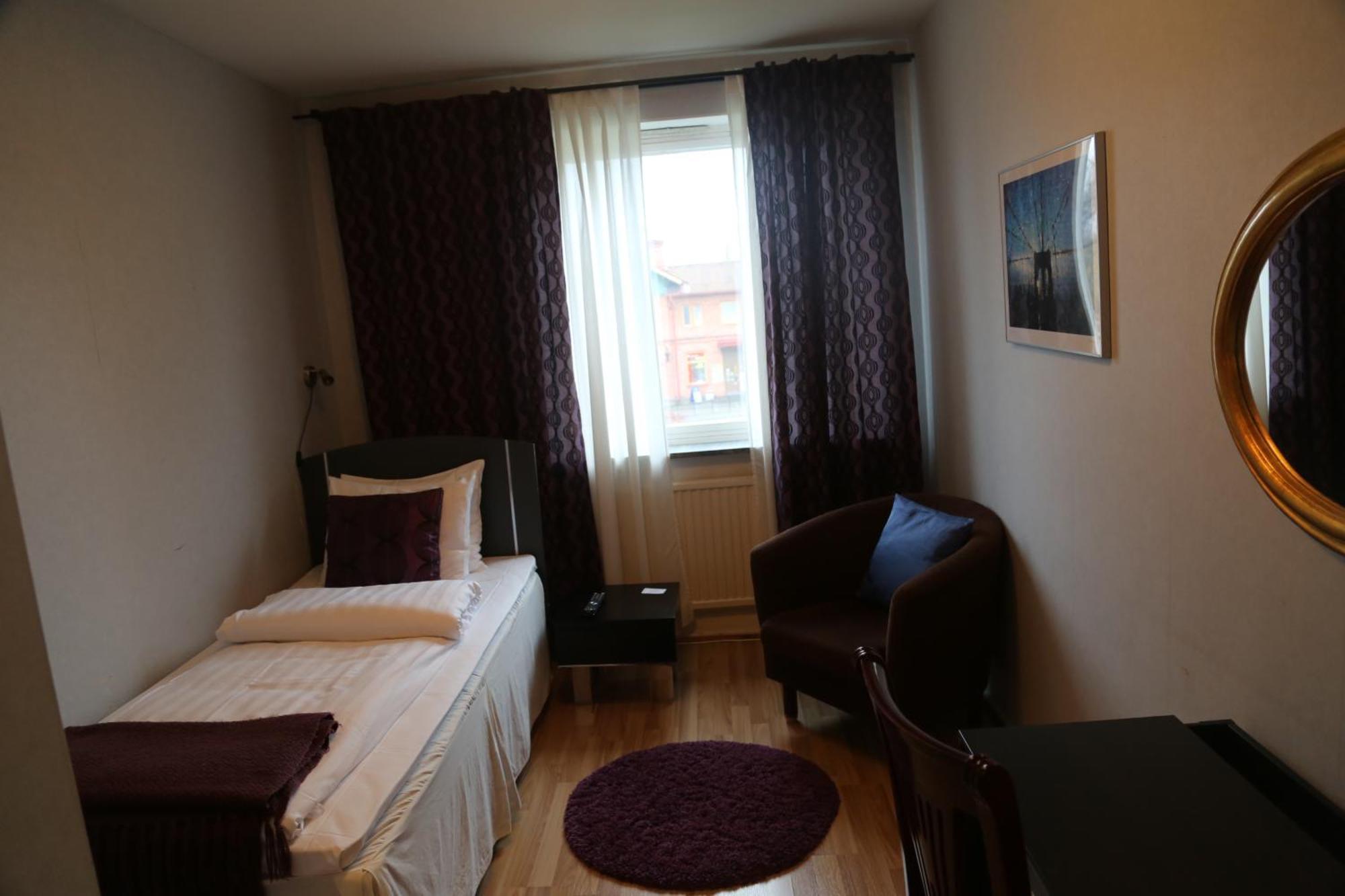 Vingaker Hotell Экстерьер фото